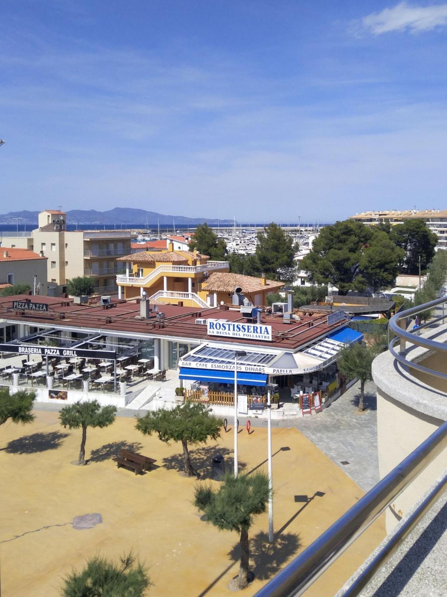 Passeig Del Mar Lägenhet L' Escala Exteriör bild
